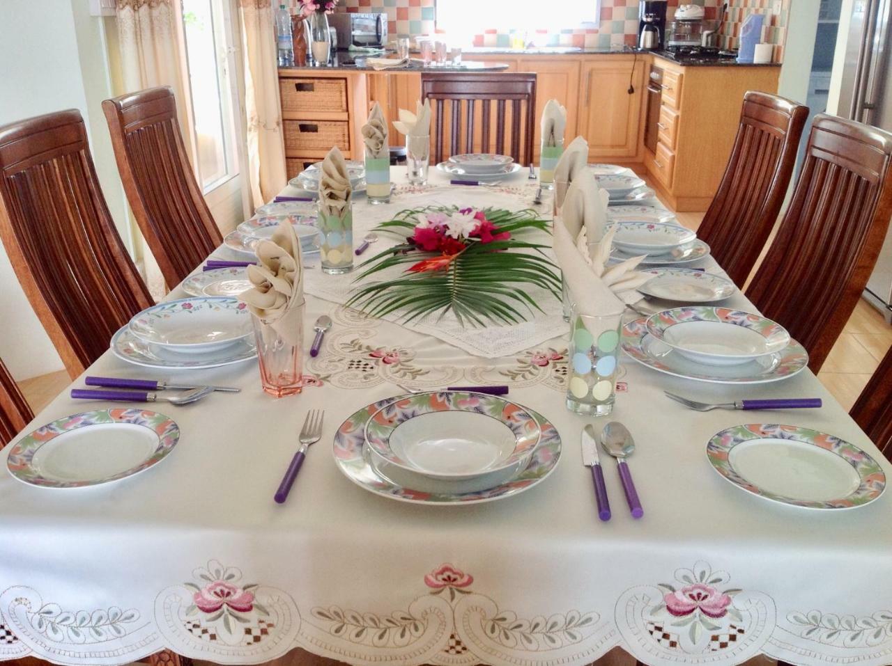 Fayruz Villa Is A 3 Bedroom, 3 Bathroom Detached House With Ac And Swimming Pool 5 Minutes Walk From Flic En Flac Public Beach Екстер'єр фото