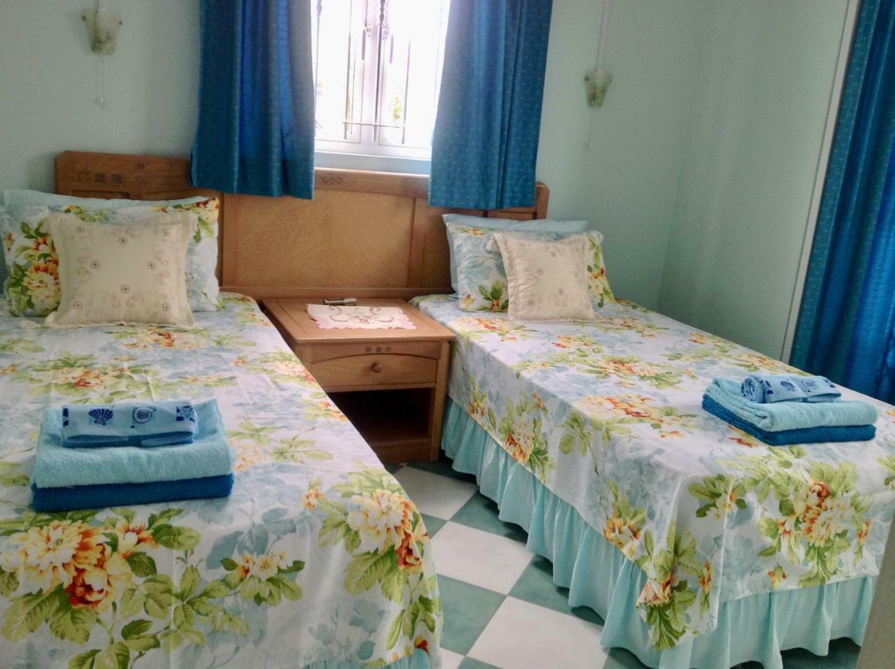 Fayruz Villa Is A 3 Bedroom, 3 Bathroom Detached House With Ac And Swimming Pool 5 Minutes Walk From Flic En Flac Public Beach Екстер'єр фото